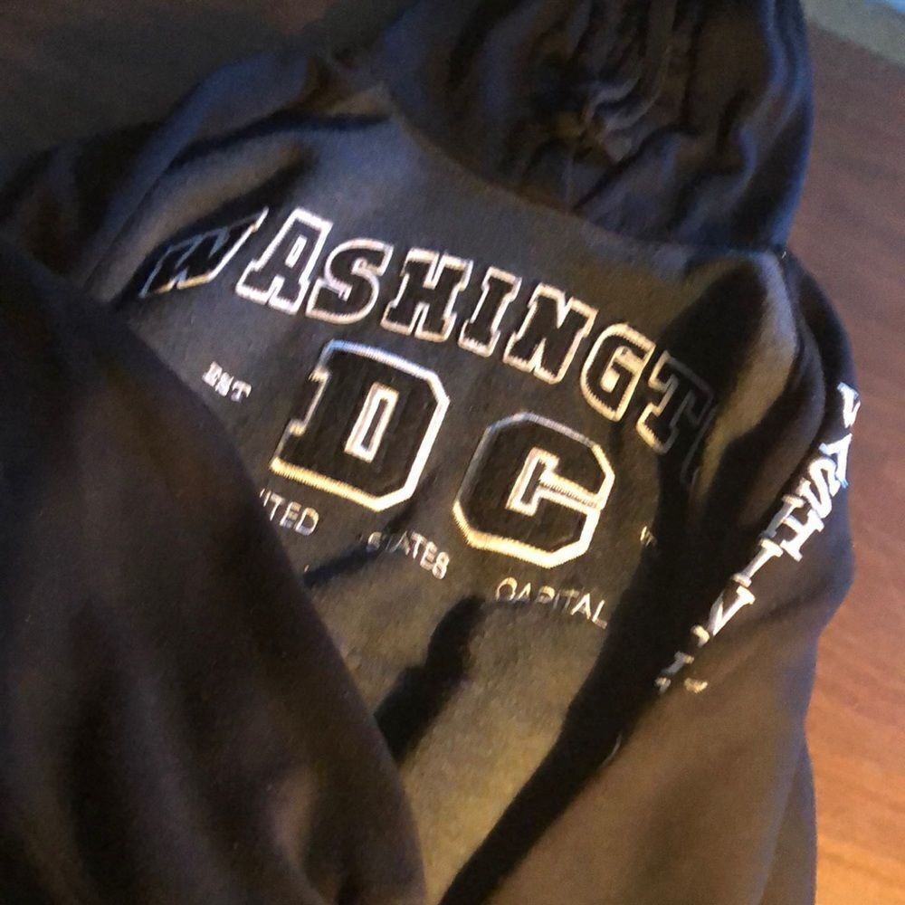 Washington DC sweatshirt size large